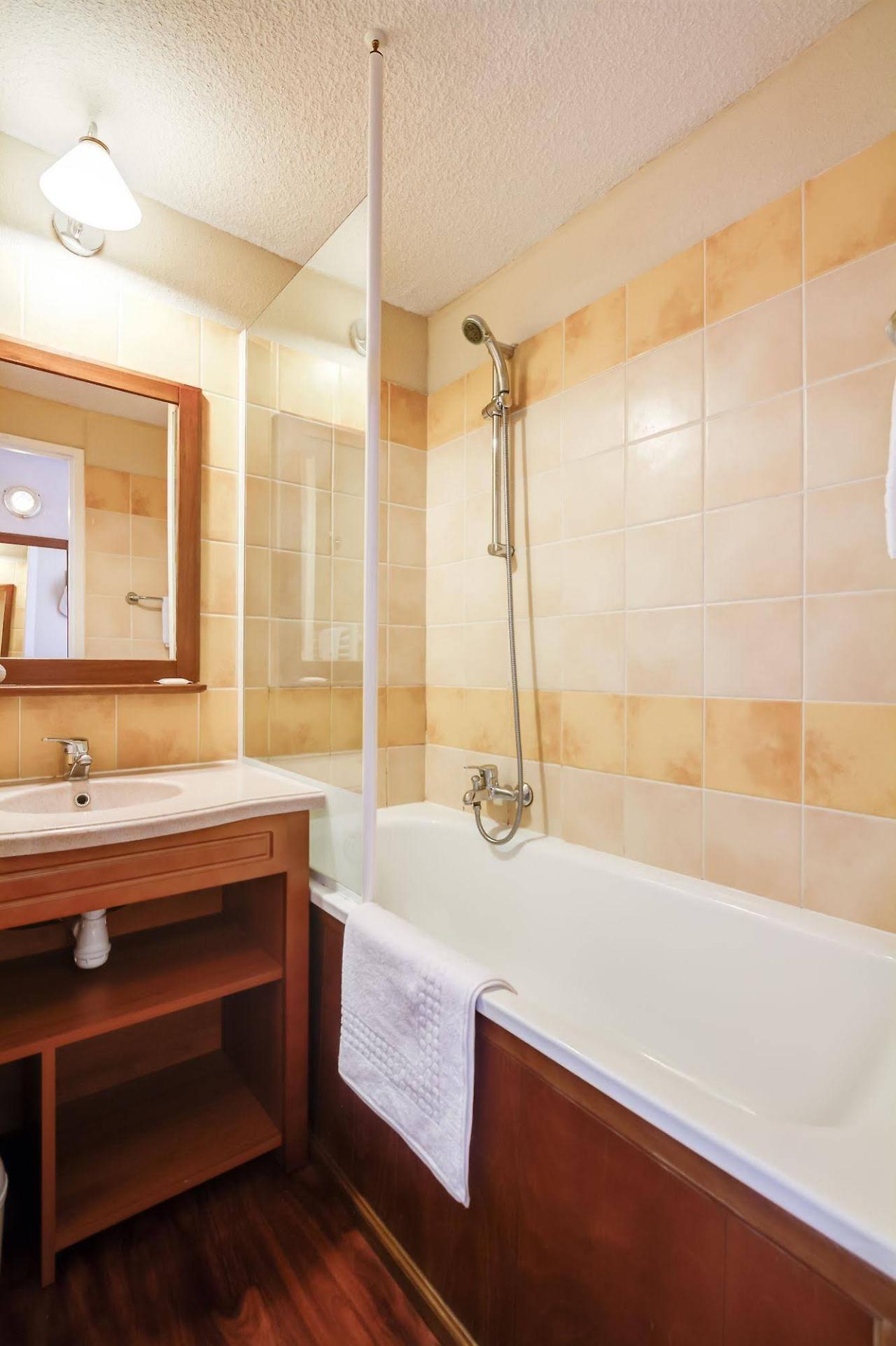 مونت لويس Residence Pierre & Vacances Pyrenees 2000 Le Sequoia المظهر الخارجي الصورة