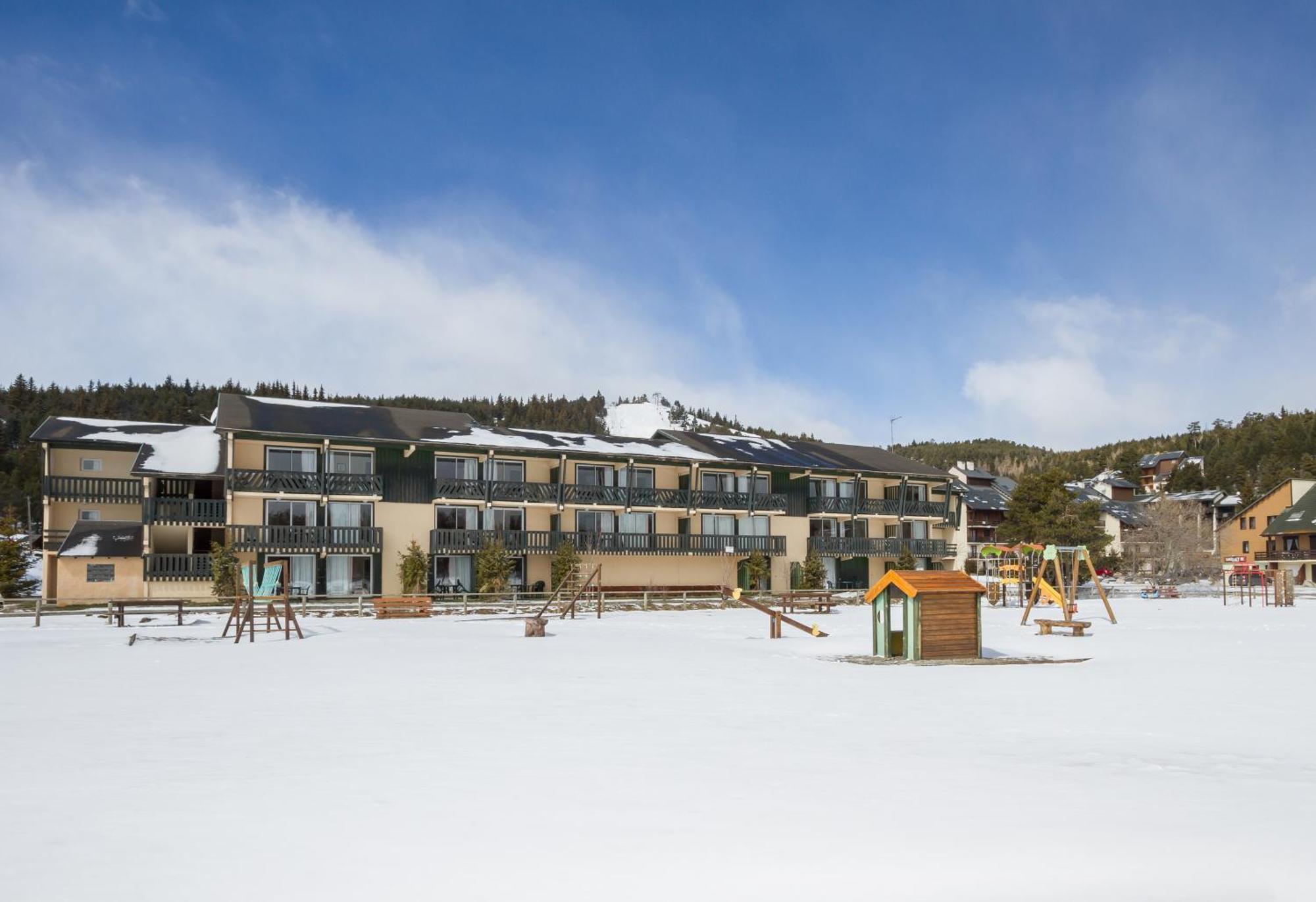 مونت لويس Residence Pierre & Vacances Pyrenees 2000 Le Sequoia المظهر الخارجي الصورة