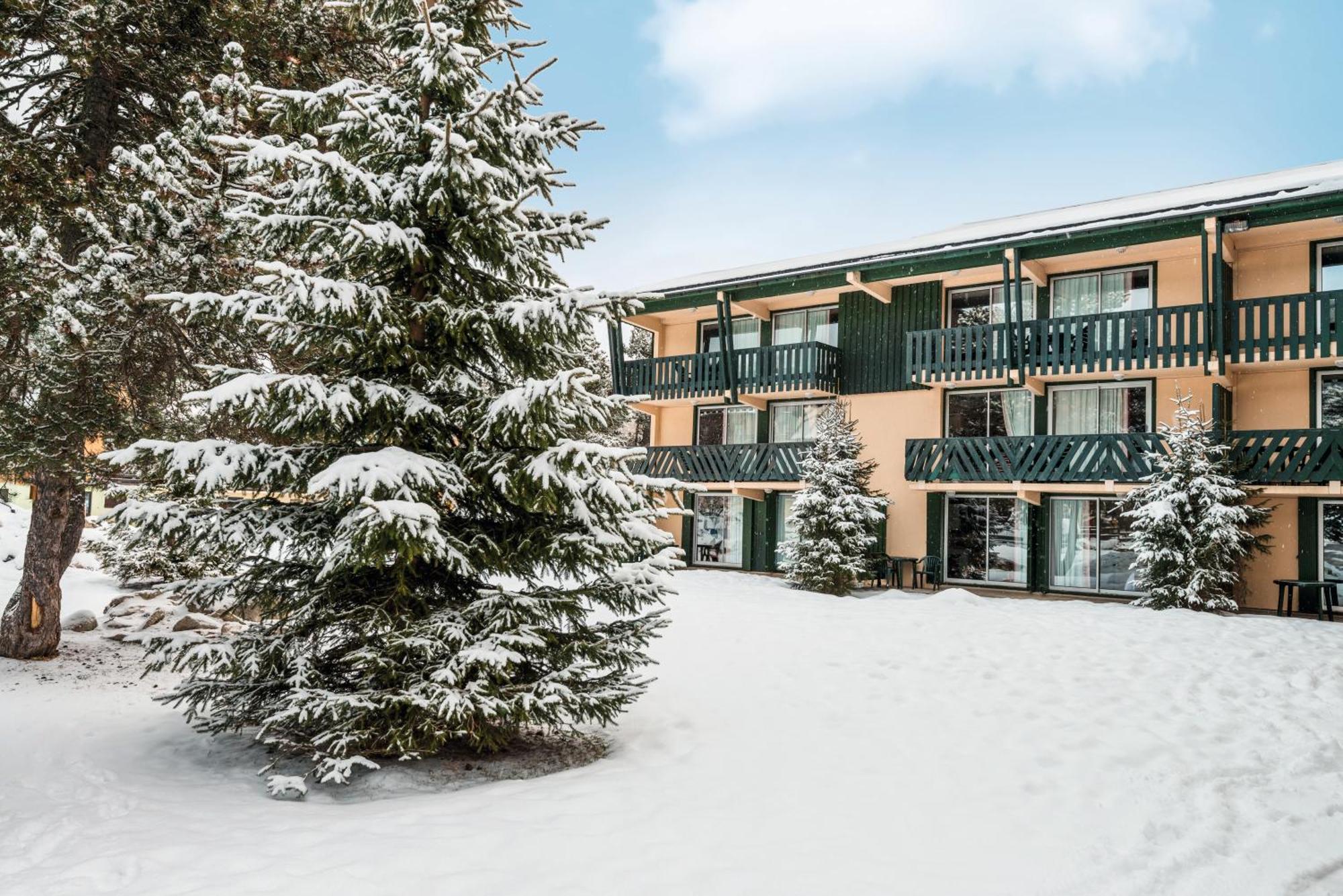 مونت لويس Residence Pierre & Vacances Pyrenees 2000 Le Sequoia المظهر الخارجي الصورة