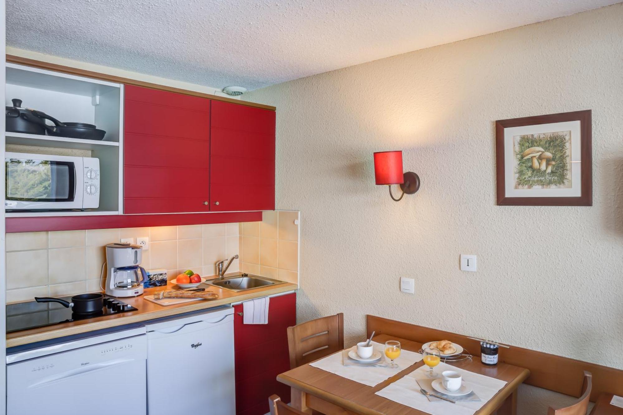 مونت لويس Residence Pierre & Vacances Pyrenees 2000 Le Sequoia المظهر الخارجي الصورة